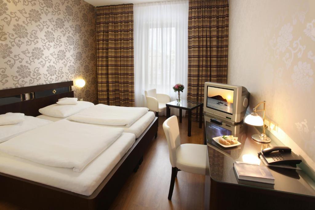Hotel Trinity Olomouc Quarto foto